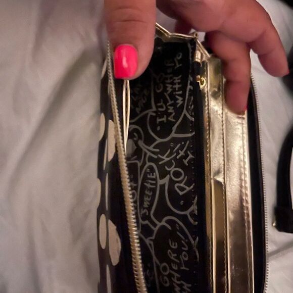 Vintage betsey johnson polka dot gold bow b & w zip around accordion wallet - Picture 8 of 8